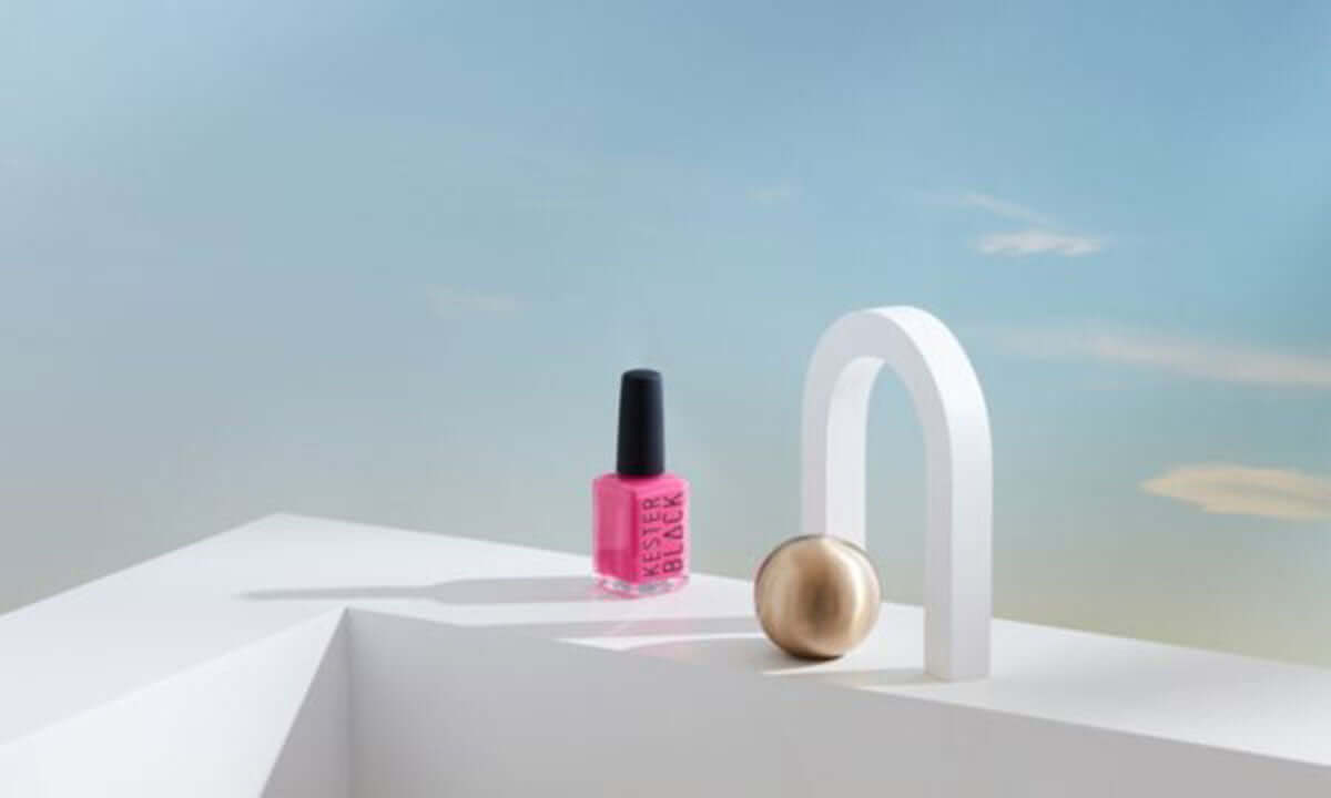 Kester Black toxin-free vegan nail polish in Day Spa At Home hamper – cruelty-free, sustainable, long-lasting.