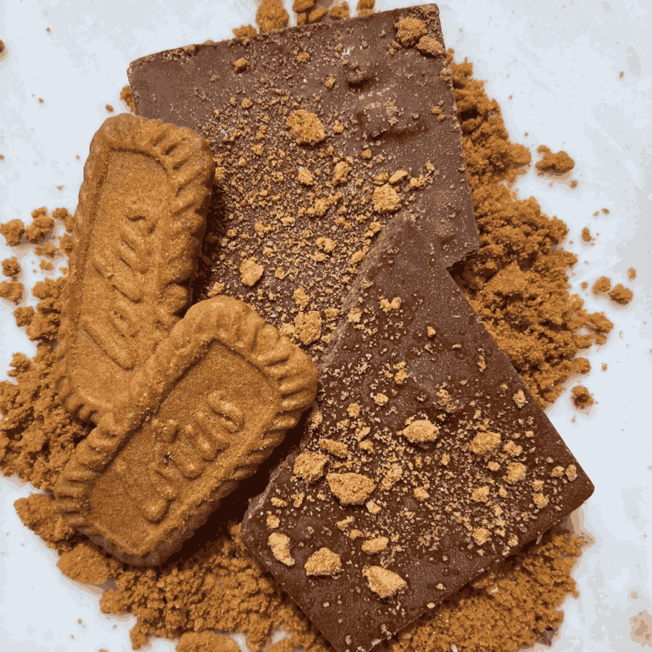 Vegan chocolate bar with crunchy Biscoff pieces by First Nations artisan chocolatier Loco for Cocoa